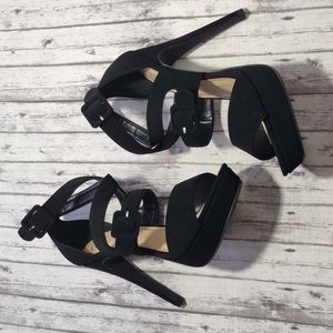 NWT Wild Diva Black Faux Suede Peep Toe Heels